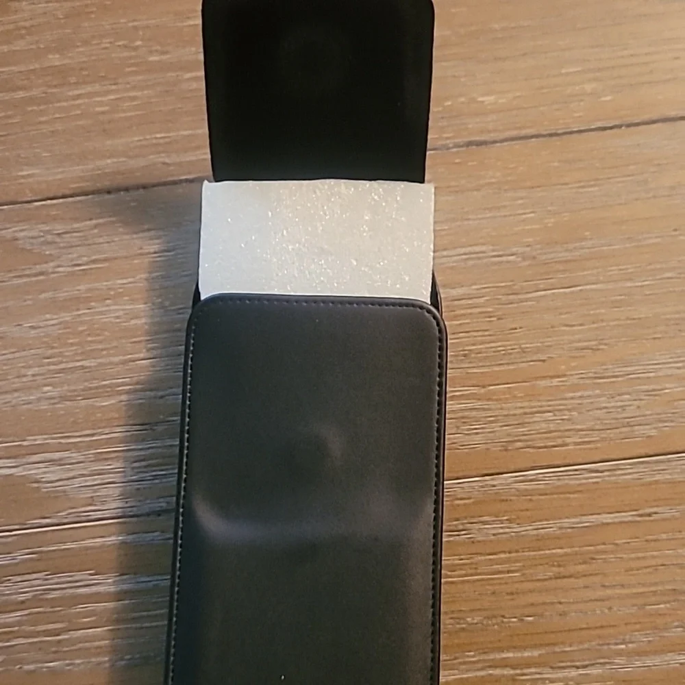 Cell phone clip case